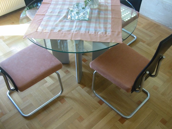 parkett-flechboden-eiche-mit-kirsch-wrfel-einlagen3 parkett-flechboden-eiche-mit-kirsch-wrfel-einlagen3